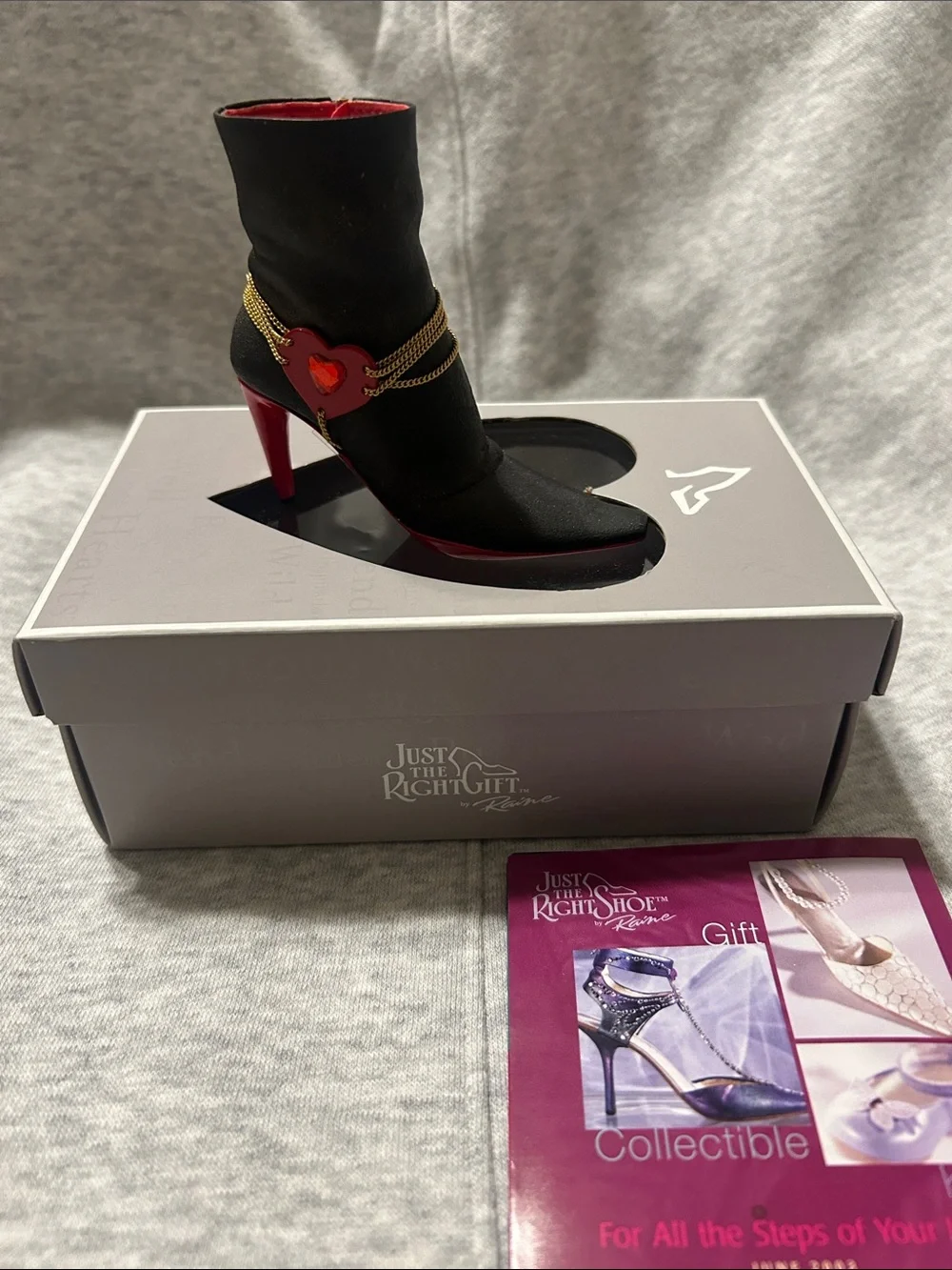 Just The Right Shoe Black and Red High-Heel Key/ Card Holder with Gold Chains